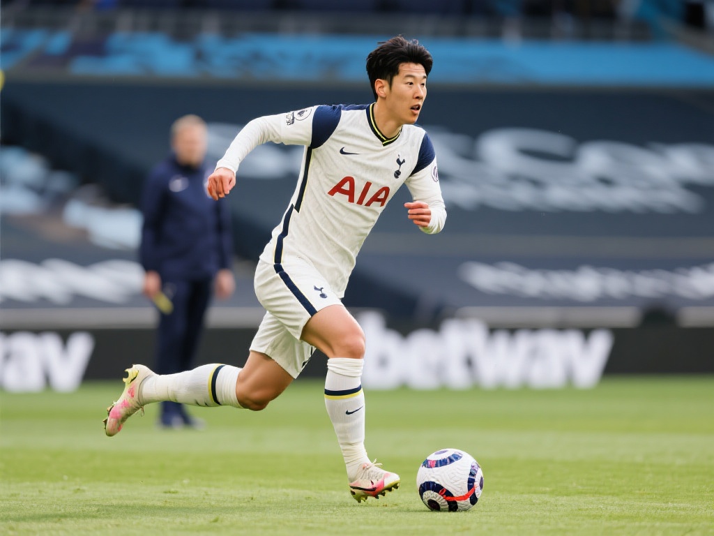 孙兴慜本赛季英超6轮已斩获5球,强势逆转上赛季低迷表现 另一方面,新赛季球队战术的变化也为孙兴慜